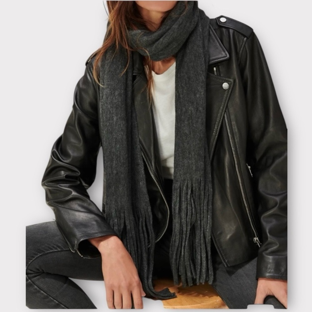 NWT Lucky Brand charcoal gray brushed fringe scarf